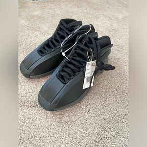 Brand New Kobe Bryant Adidas Crazy 1 2023-Black/Carbon. Sz 10